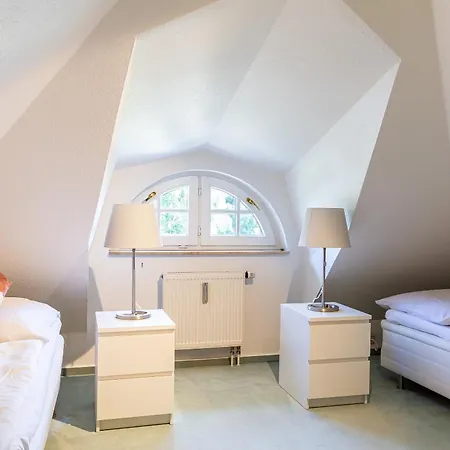 Steuerbord Διαμέρισμα *